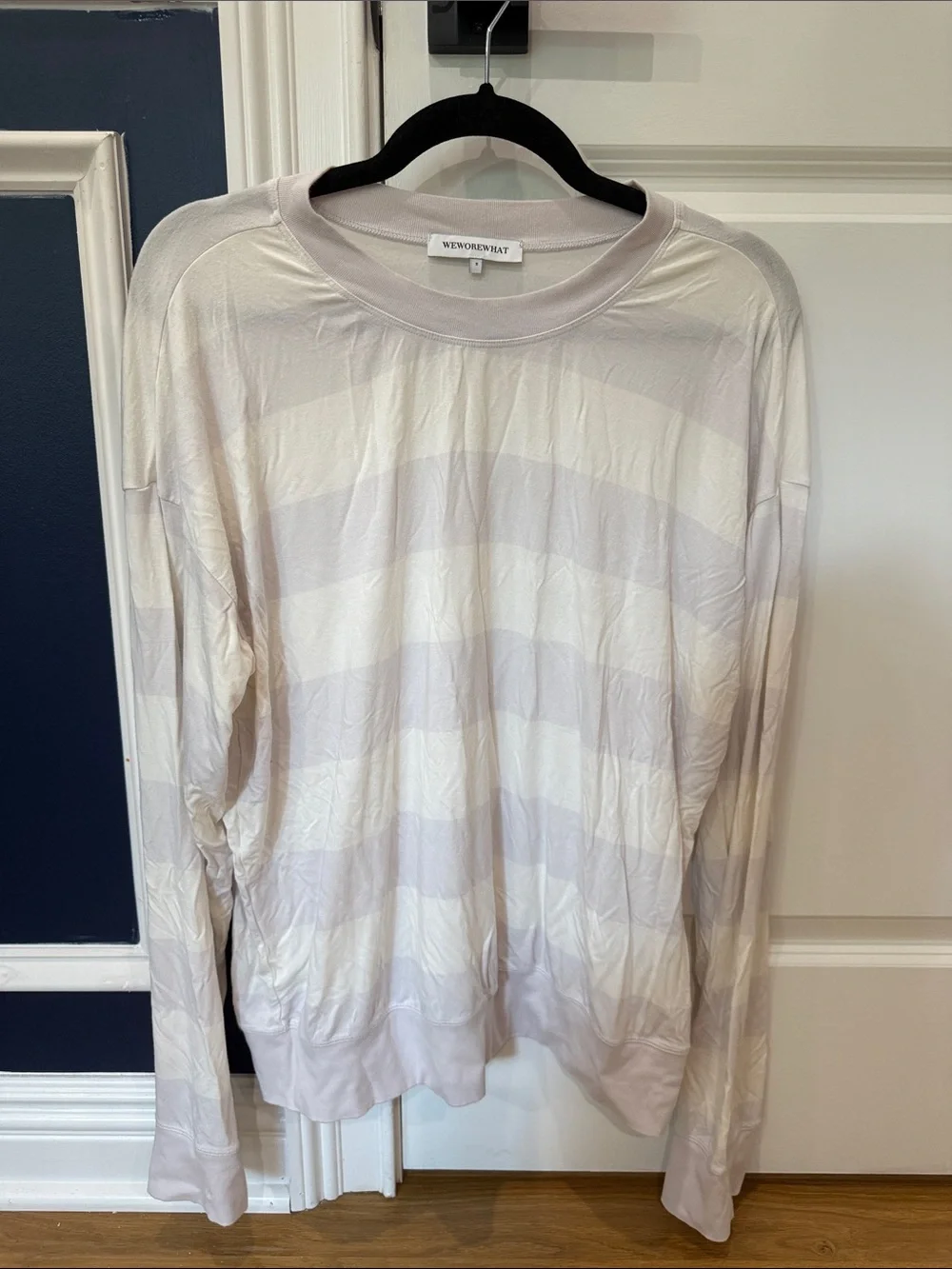 WeWoreWhat Grey & Cream Striped Long-Sleeve Tee